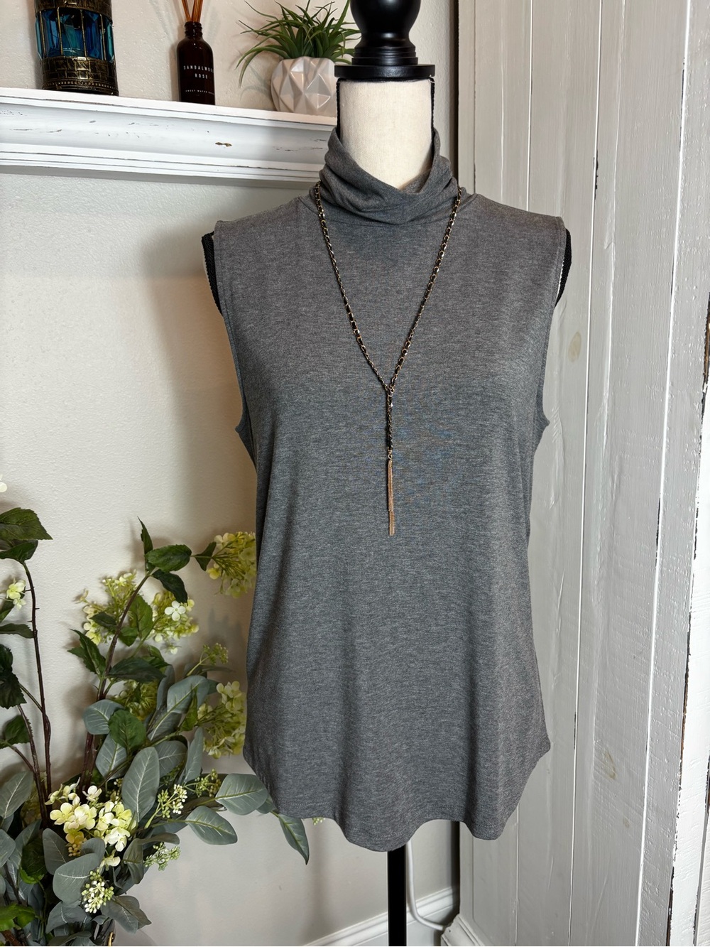 Ann Taylor Factory Sleeveless Turtleneck Tank in Charcoal Gray